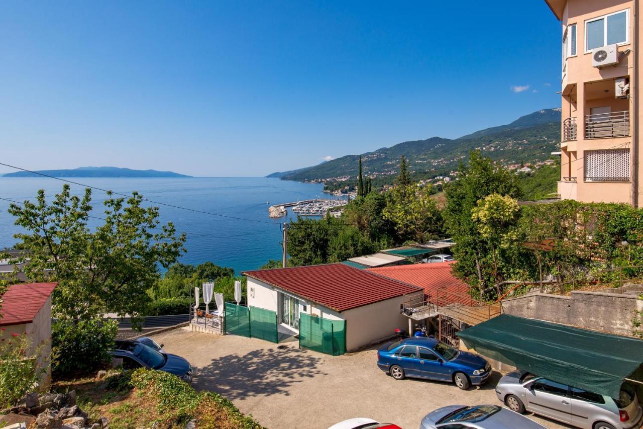 Apartments Vilma Opatija Luaran gambar